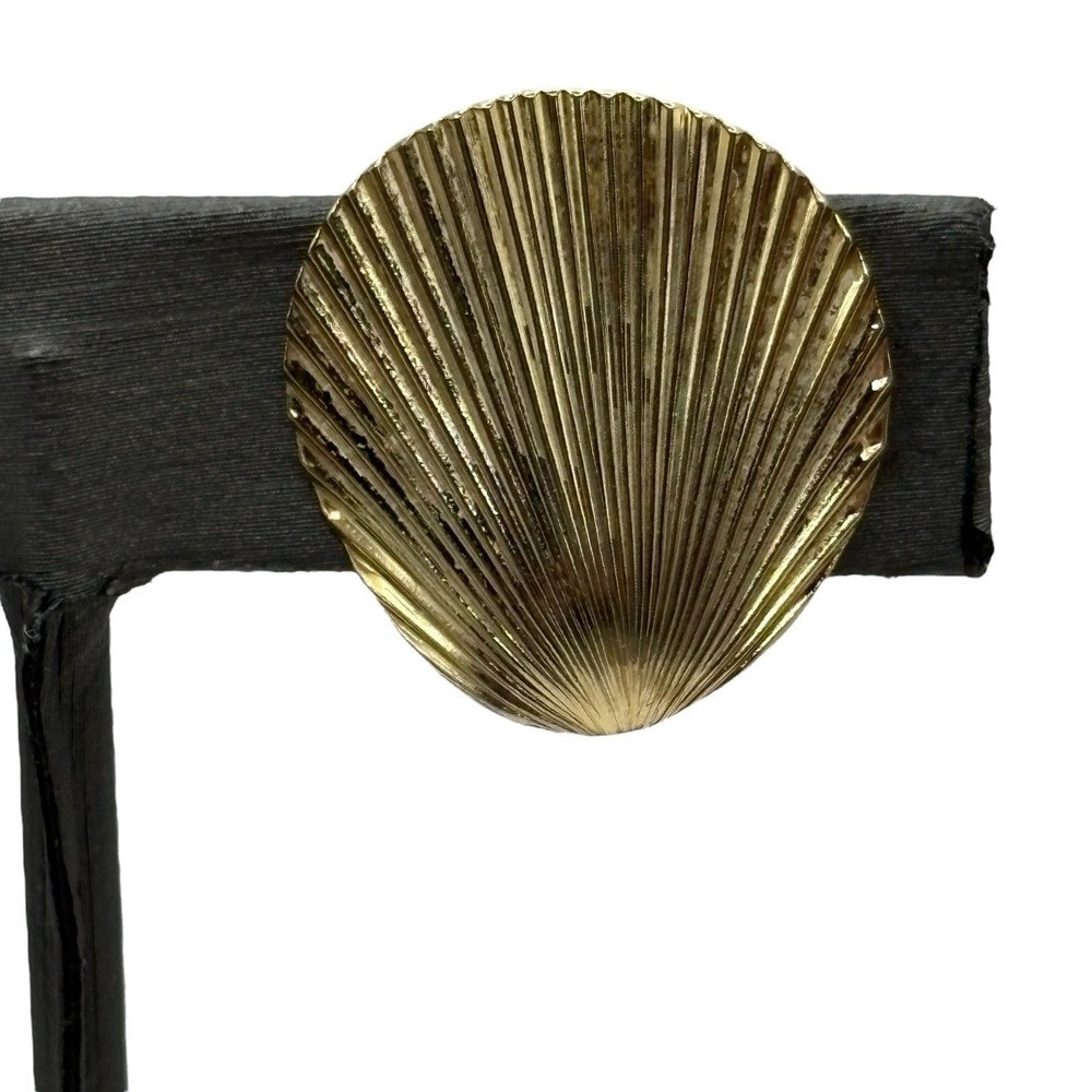 Christian Dior Earrings Sea Shell Clip On Vintage 70s Gold Tone Vacation Germany - Picture 13 of 16